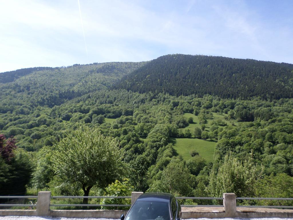 艾斯克拉德公寓 Castillon-de-Larboust 客房 照片